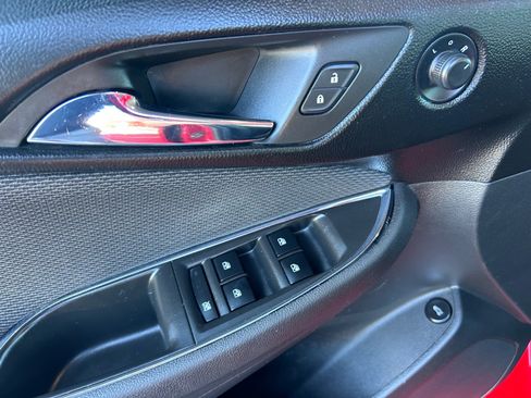 Used 2016 Chevrolet Cruze LT FWD image 17