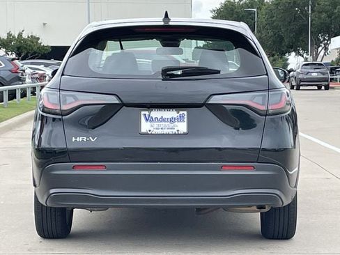 Used 2023 Honda HR-V LX image 5