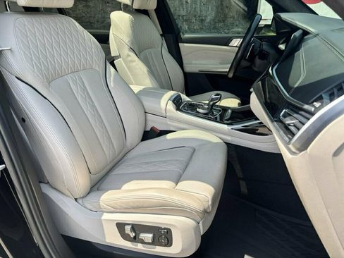 Used 2020 BMW X7 M50i w/ Executive Package AWD/4WD image 12