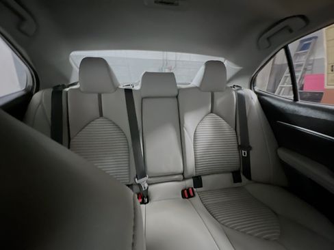 Used 2023 Toyota Camry SE FWD image 32