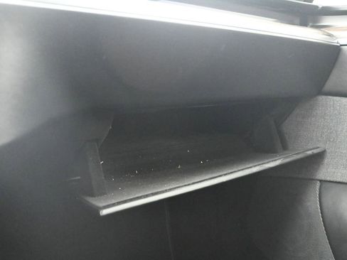 Used 2021 Tesla Model S Plaid image 40