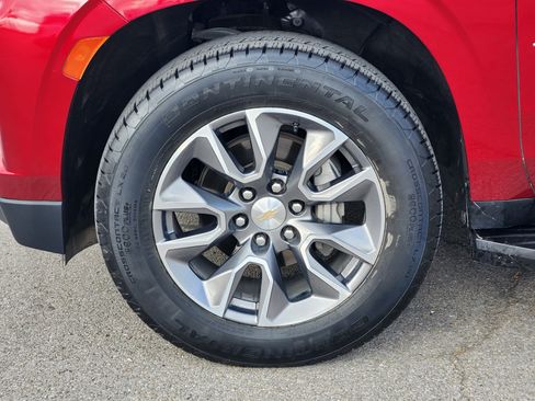 Used 2024 Chevrolet Tahoe LT RWD image 10