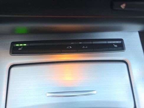 Used 2013 BMW Z4 sDrive28i image 25