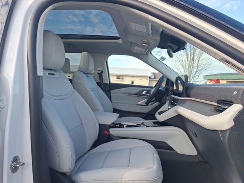 New 2026 Ford Explorer Platinum w/ LUX Leather Package image 16