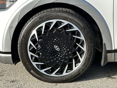 Certified 2024 Hyundai Ioniq 5 Limited image 32