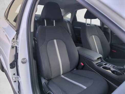 Certified 2025 Hyundai Sonata SE image 19