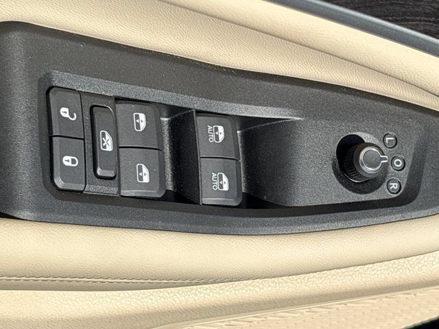 Used 2025 Jeep Grand Cherokee L Limited AWD/4WD image 20