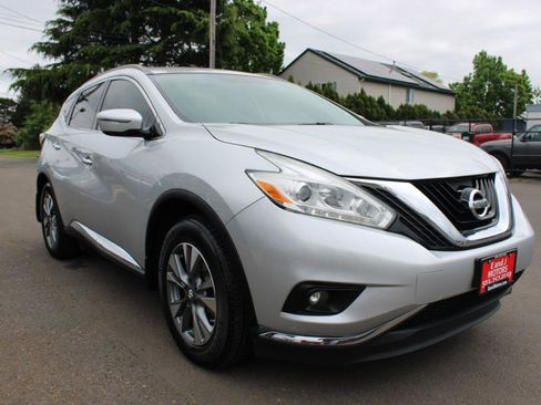 Used 2016 Nissan Murano SV FWD image 7