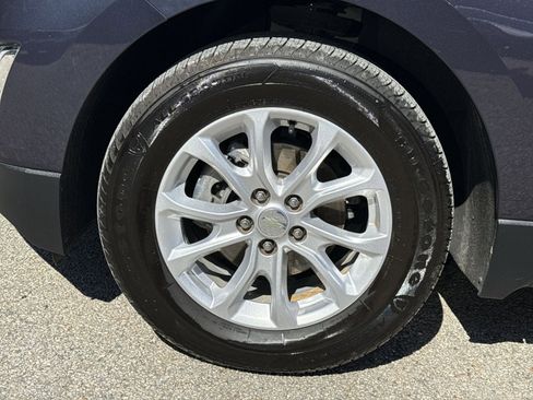 Used 2018 Chevrolet Equinox LT FWD image 12