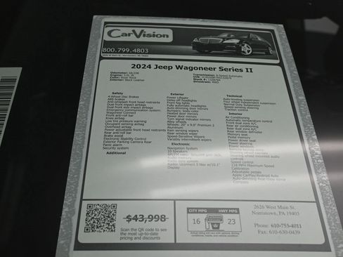 Used 2024 Jeep Wagoneer Series II w/ Flexible Seating Group image 37