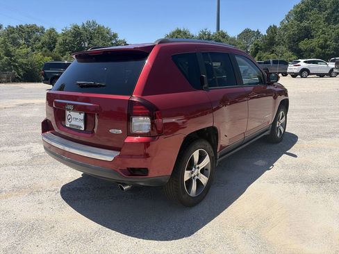 Used 2017 Jeep Compass High Altitude FWD image 6