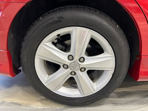 Used 2011 Toyota Camry SE w/ Fleet Convenience Pkg FWD image 19