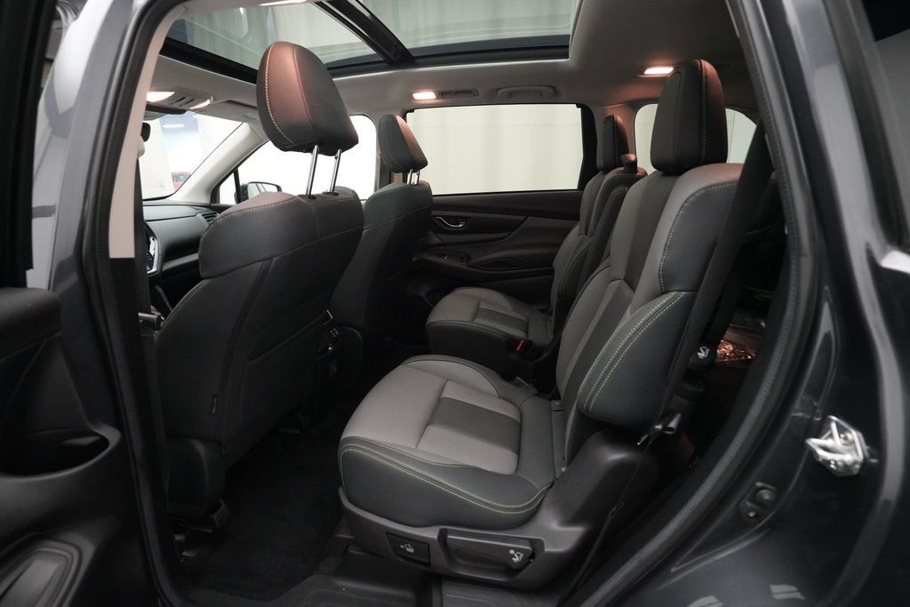 Used 2023 Subaru Ascent Onyx Edition AWD/4WD image 16