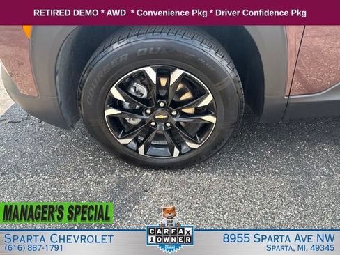 Used 2023 Chevrolet TrailBlazer LT w/ Convenience Package AWD/4WD image 9