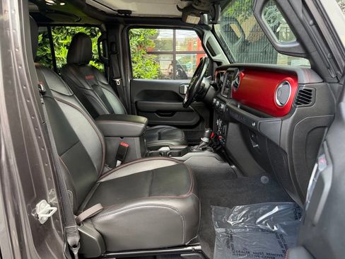 Used 2021 Jeep Wrangler Unlimited Rubicon AWD/4WD image 35