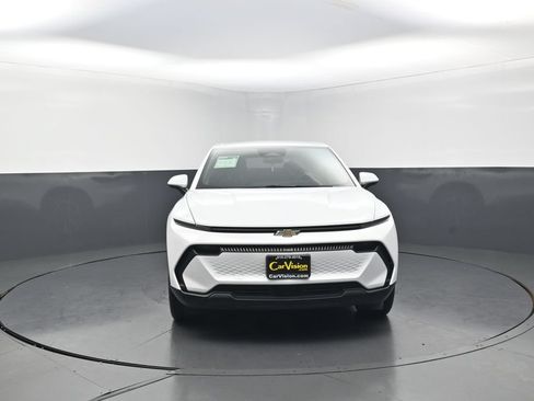 Used 2025 Chevrolet Equinox EV LT FWD image 3