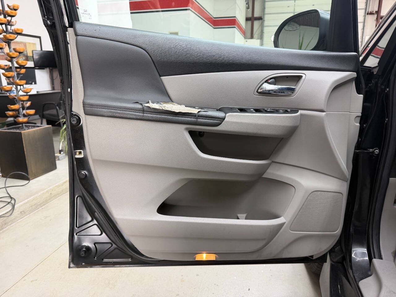Used 2014 Honda Odyssey EX-L image 10