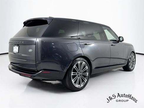 Used 2023 Land Rover Range Rover Long Wheelbase SE AWD/4WD image 7