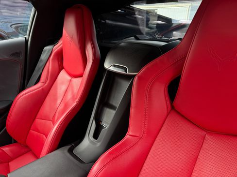 Used 2021 Chevrolet Corvette Stingray Preferred Cpe w/ 2LT image 13