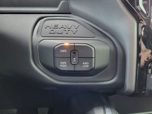 New 2025 RAM 2500 Big Horn image 30