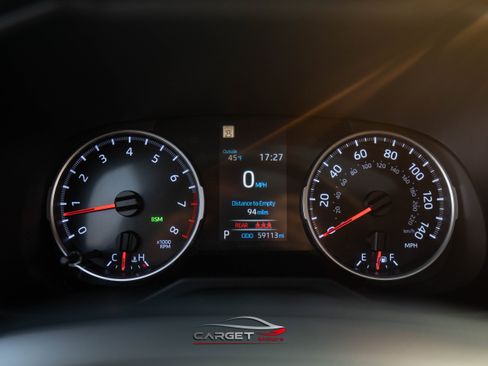 Used 2019 Toyota RAV4 XLE Premium image 26