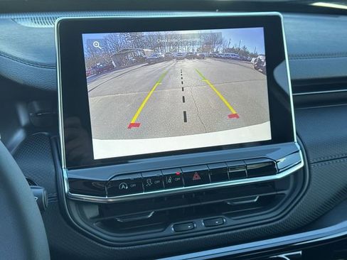 New 2026 Jeep Compass Latitude image 23