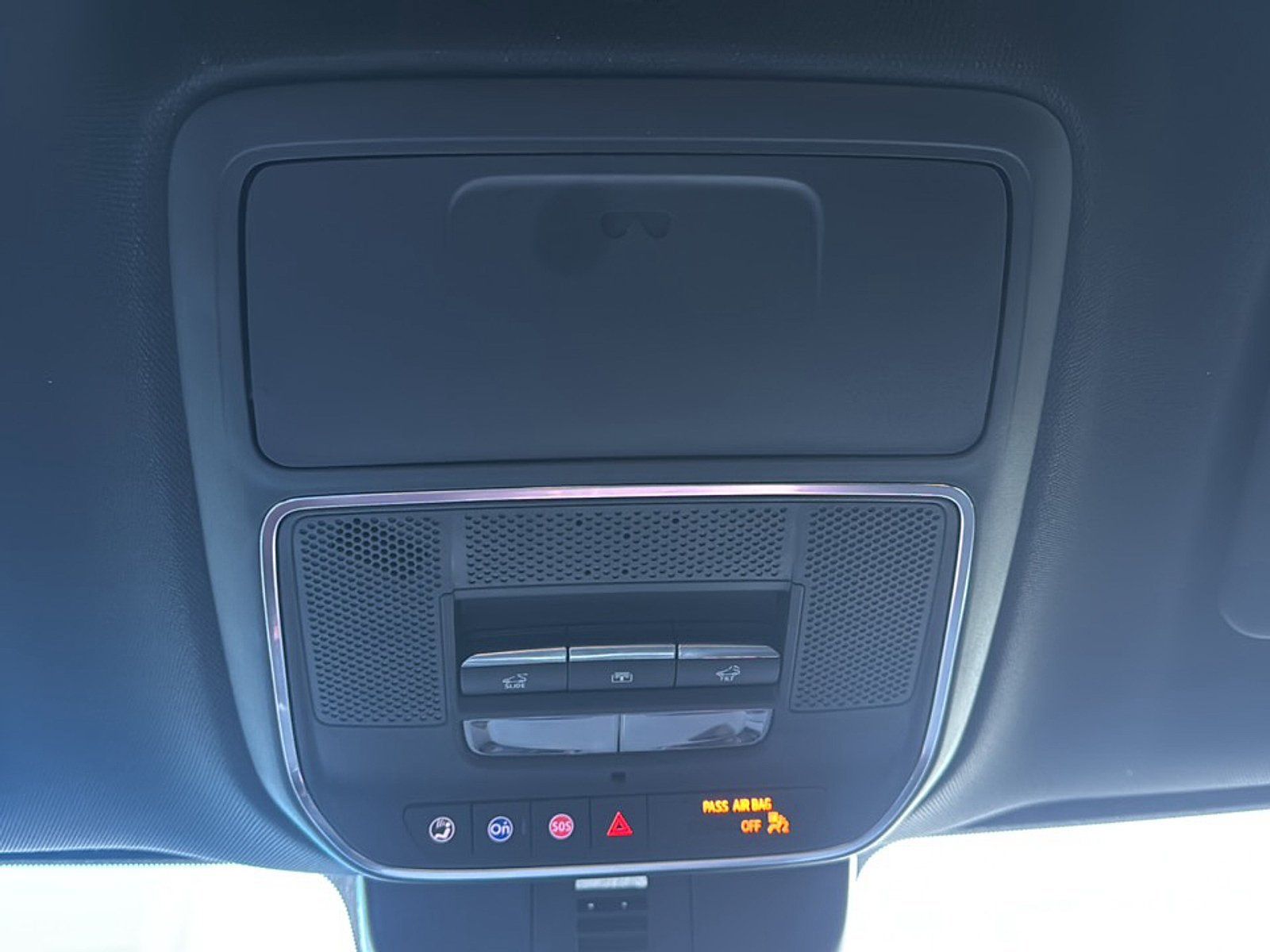 Used 2024 Chevrolet Traverse RS w/ LPO, Floor Liner Package AWD/4WD image 45