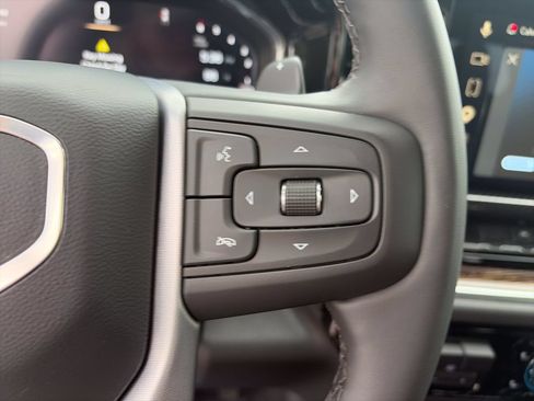 Used 2025 GMC Sierra 1500 Elevation AWD/4WD image 23