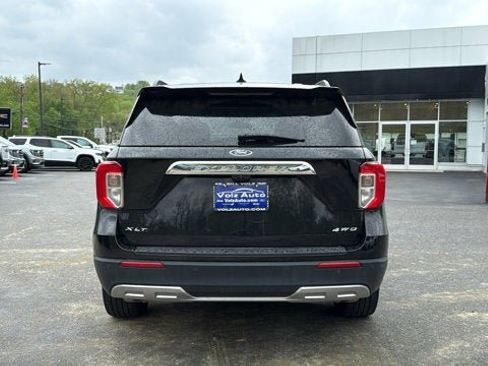 Used 2022 Ford Explorer XLT w/ Equipment Group 202A AWD/4WD image 7