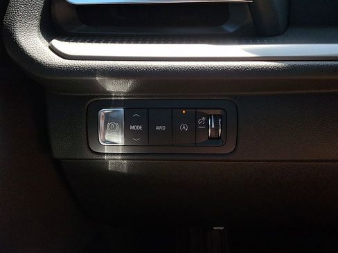 New 2026 Chevrolet Traverse LT w/ Midnight/Sport Edition AWD/4WD image 16