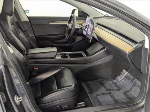 Used 2021 Tesla Model 3 Standard Range Plus image 21