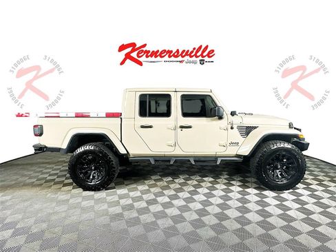 Used 2020 Jeep Gladiator Overland image 8