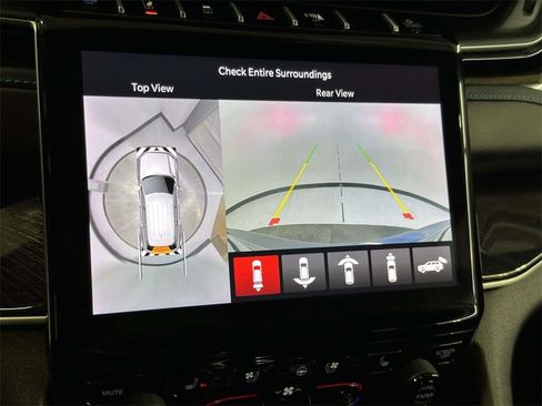 Used 2024 Jeep Grand Cherokee Trailhawk w/ Advanced Protech Group II image 21