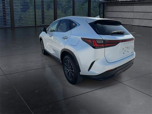 Certified 2025 Lexus NX 250 FWD w/ Towing Package (2000 Lbs) image 6