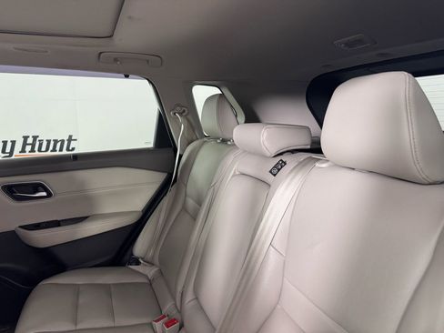 Used 2021 Nissan Rogue SL w/ Premium Package image 4