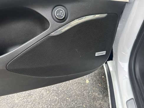 Certified 2024 Buick Enclave Avenir w/ Avenir Technology Package image 25