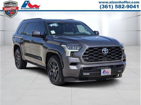 Used 2023 Toyota Sequoia Platinum AWD/4WD image 1
