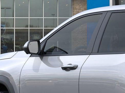New 2026 Chevrolet Equinox LT w/ Convenience Package II FWD image 12