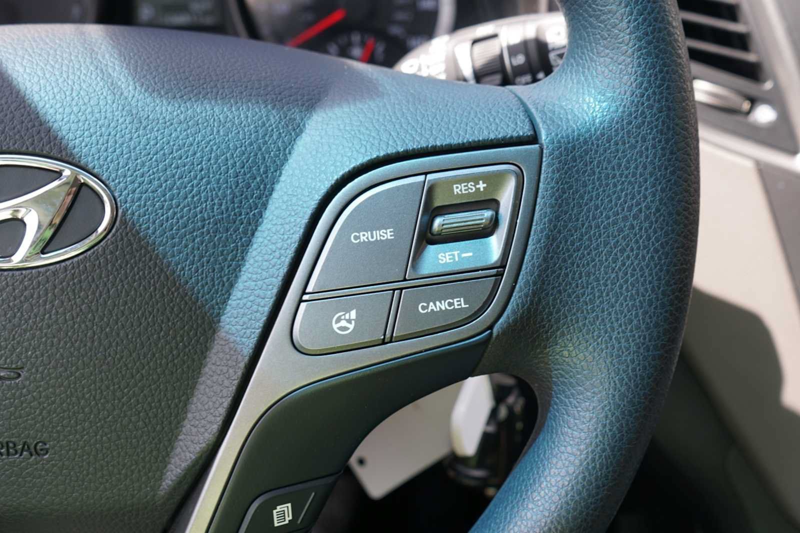 Used 2015 Hyundai Santa Fe Sport AWD/4WD image 12