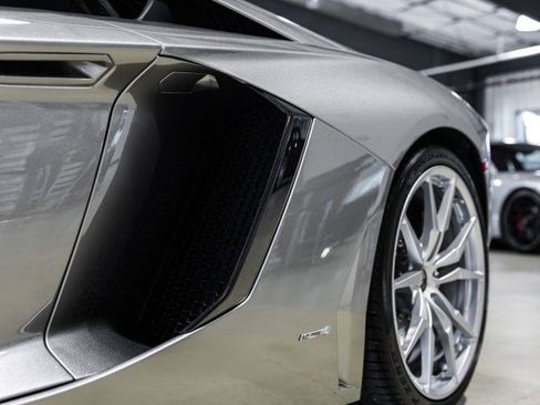 Used 2014 Lamborghini Aventador LP 700-4 AWD/4WD image 16