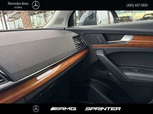 Used 2021 Audi Q5 e Premium Plus w/ Premium Plus Package image 23