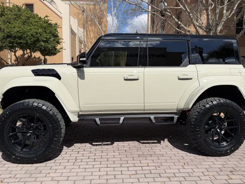 Used 2025 Ford Bronco Raptor image 4