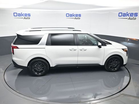 New 2026 Kia Carnival EX FWD image 55