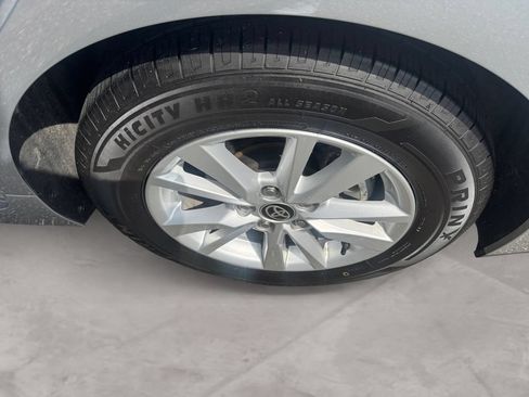 Used 2025 Toyota Camry LE FWD image 14