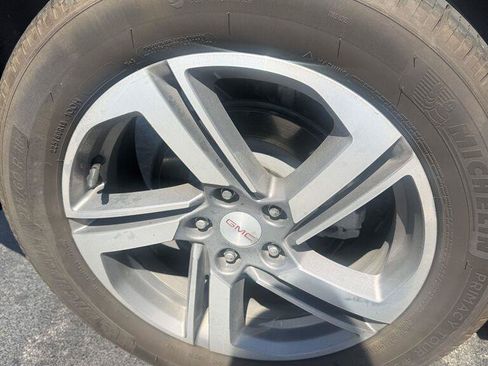 Certified 2021 GMC Terrain SLT w/ LPO, Floor Liner Package FWD image 4