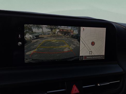 Used 2024 Kia Seltos EX FWD image 20