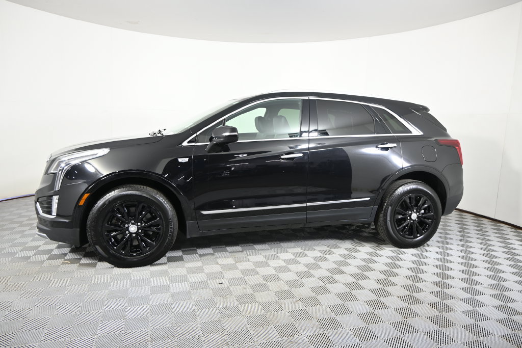 Used 2024 Cadillac XT5 Premium Luxury AWD/4WD image 2