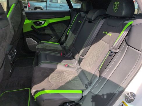 Used 2023 Lamborghini Urus S image 25