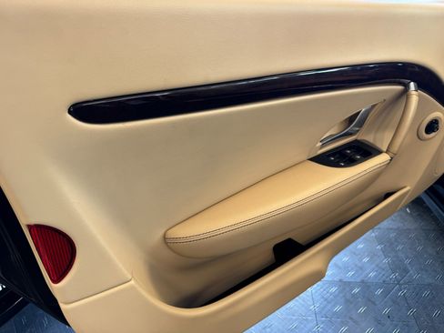 Used 2014 Maserati GranTurismo Convertible image 84