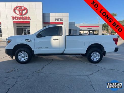 Used 2019 Nissan Titan S image 8